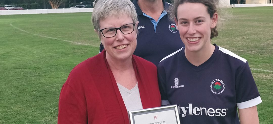 Karen Judson receiving volunteer award